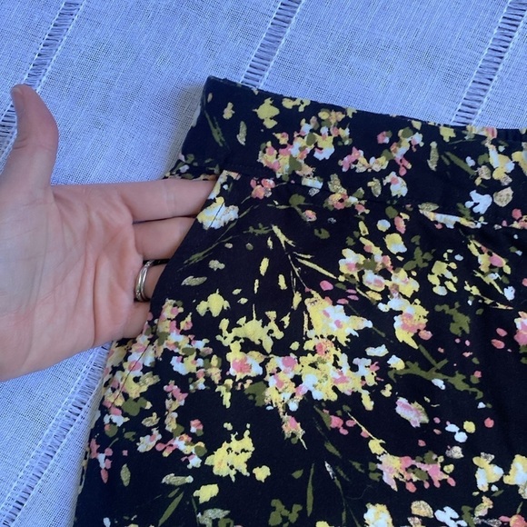 Jessica Simpson Womens Printed Pull-on Pant,Boquet Splash. - Picture 7 of 12
